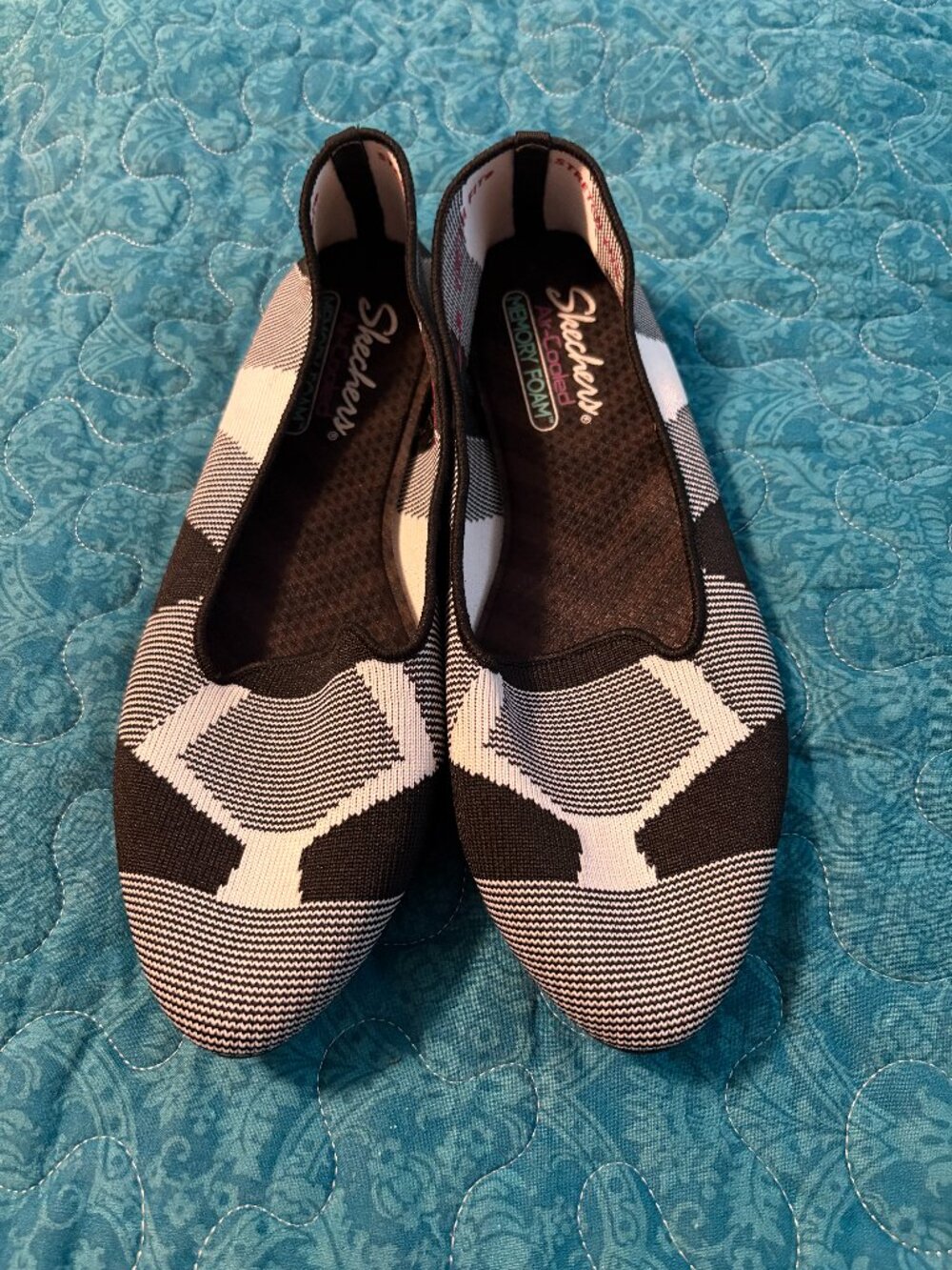 Skechers Cleo Sherlock Black/White Slip-on Flats Women's Size 10